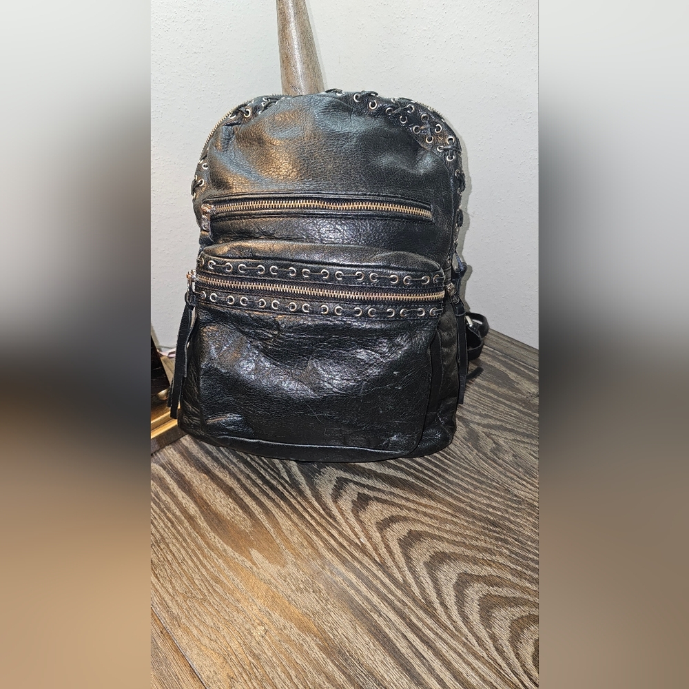 ASH LEATHER BACKPACK